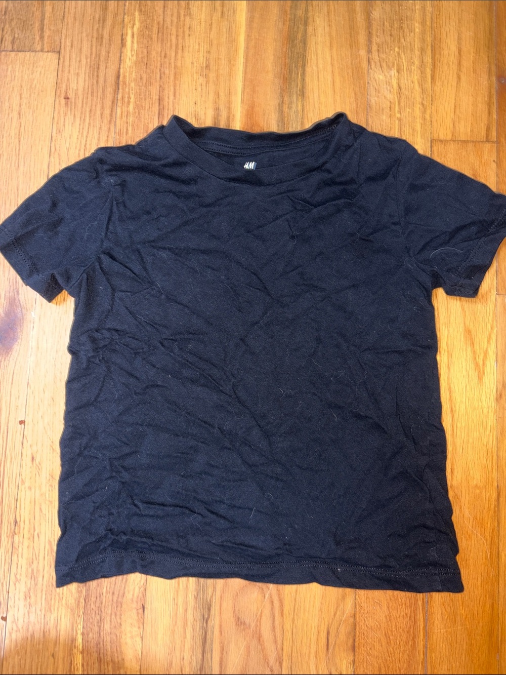 ⭐️ 5 for $25.00 ⭐️H&M Classic Black Crewneck T-Shirt